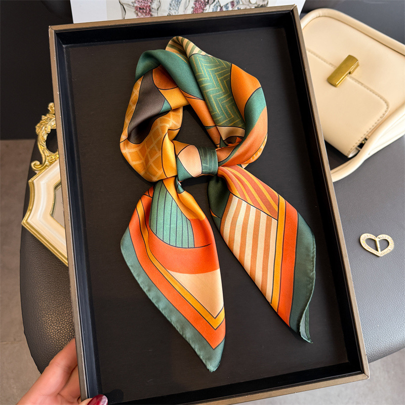 Women Fashion Necktie - Foulard carré en soie imprimé géométrique