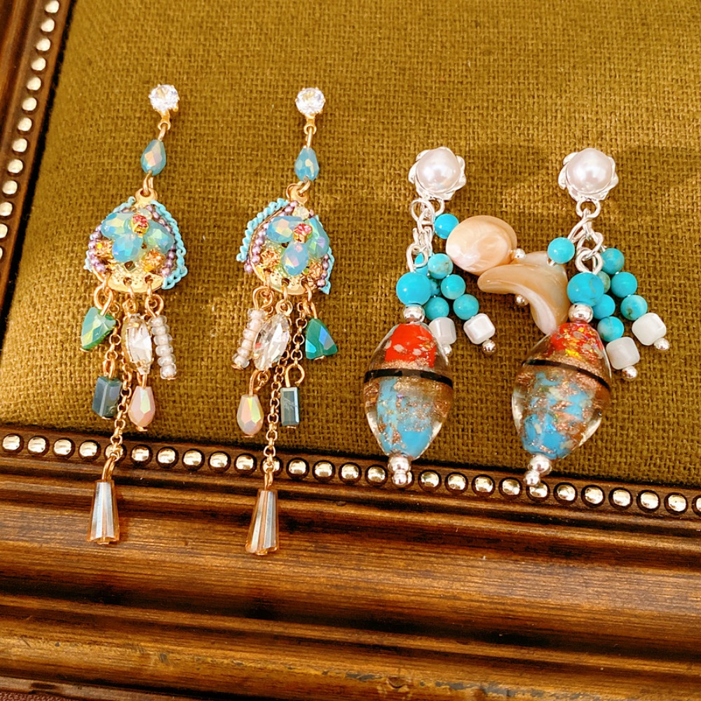 Boucles d'oreilles pendantes à - Women Fashion Photoshoot avis et prix