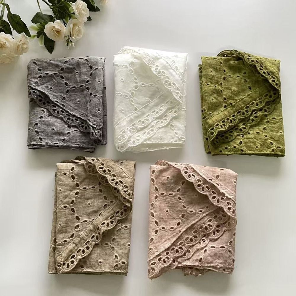 Nouveau Foulard Triangle Flora - Women Fashion Photoshoot avis et prix